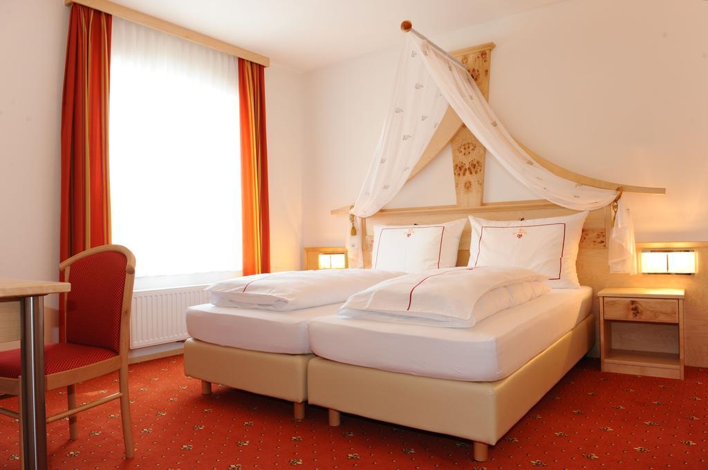 Hotel-Gasthof-Fleischerei - Zur Alten Post Schwanberg Quarto foto