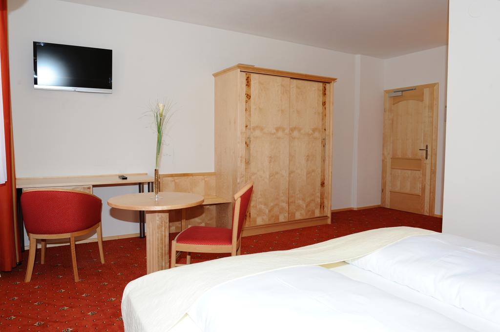Hotel-Gasthof-Fleischerei - Zur Alten Post Schwanberg Exterior foto