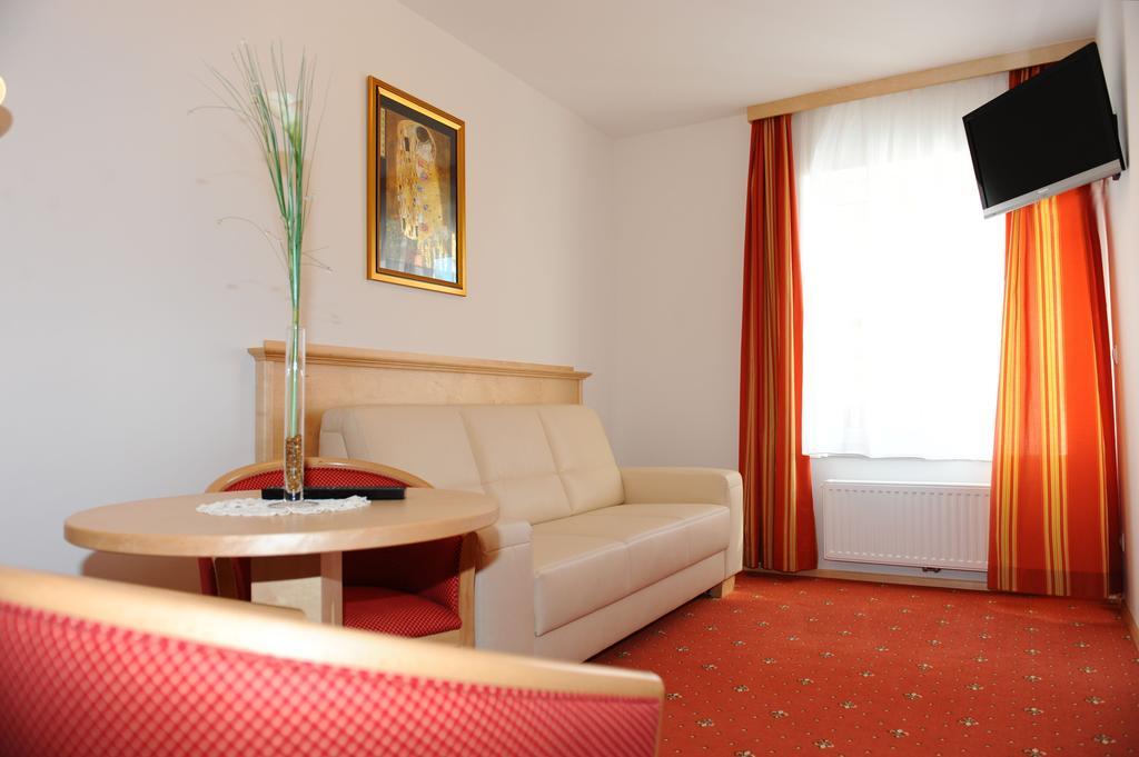Hotel-Gasthof-Fleischerei - Zur Alten Post Schwanberg Exterior foto